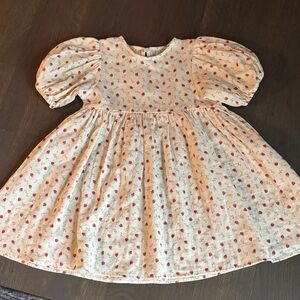 Rylee + Cru dress size 4/5 NWOT strawberry print so cute on!!!